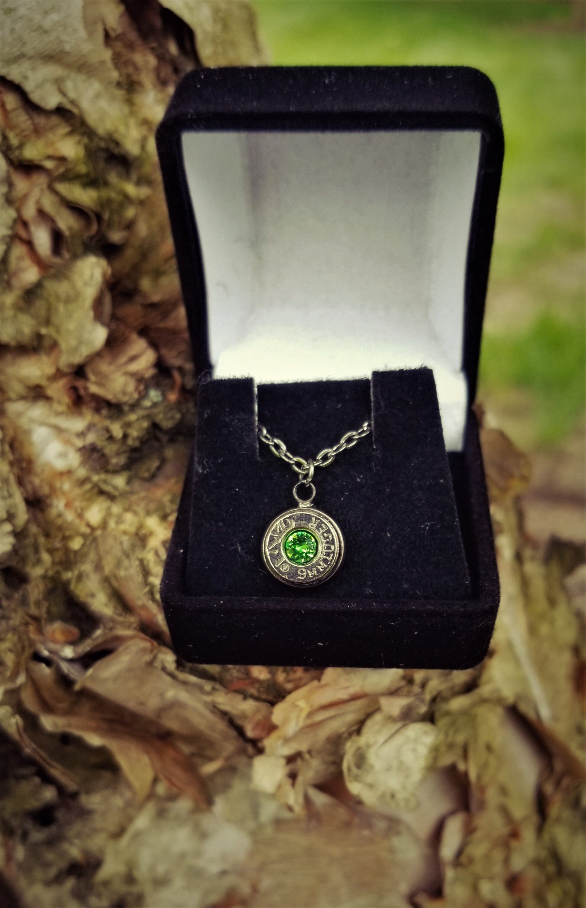 Peridot (green) 9mm bullet jewelry necklace pendant swarovski stone __etsy:1925014978