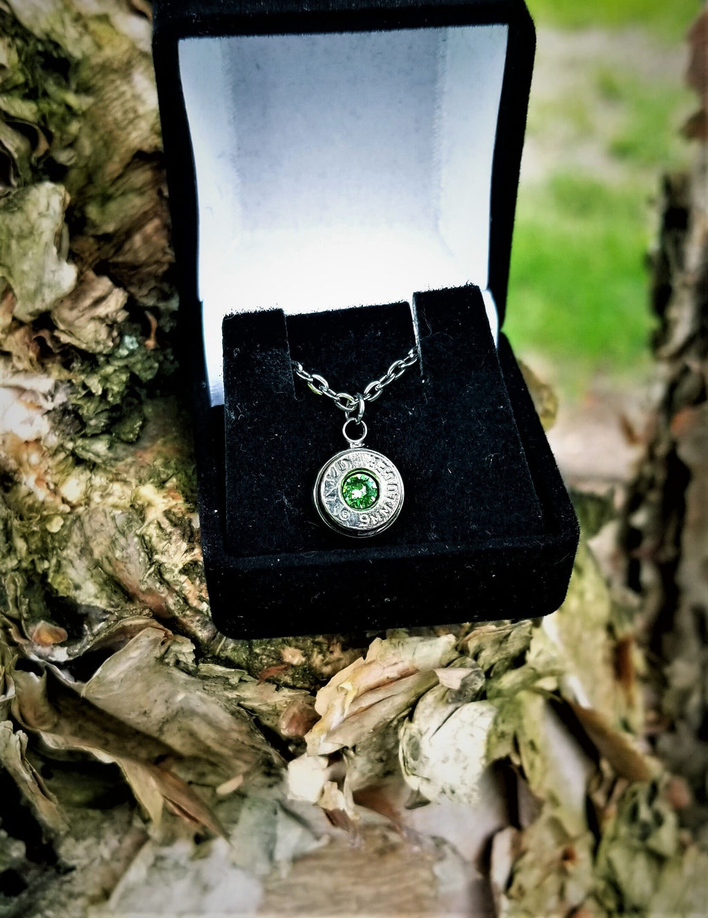 Peridot (green) 9mm bullet jewelry necklace pendant swarovski stone __etsy:1925010072