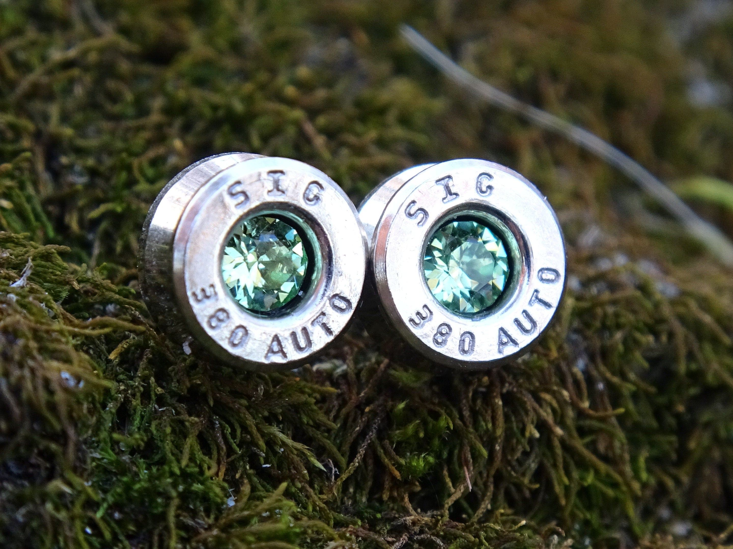 Bullet earring 380 auto Peridot (etsy image id: 4307325734)
