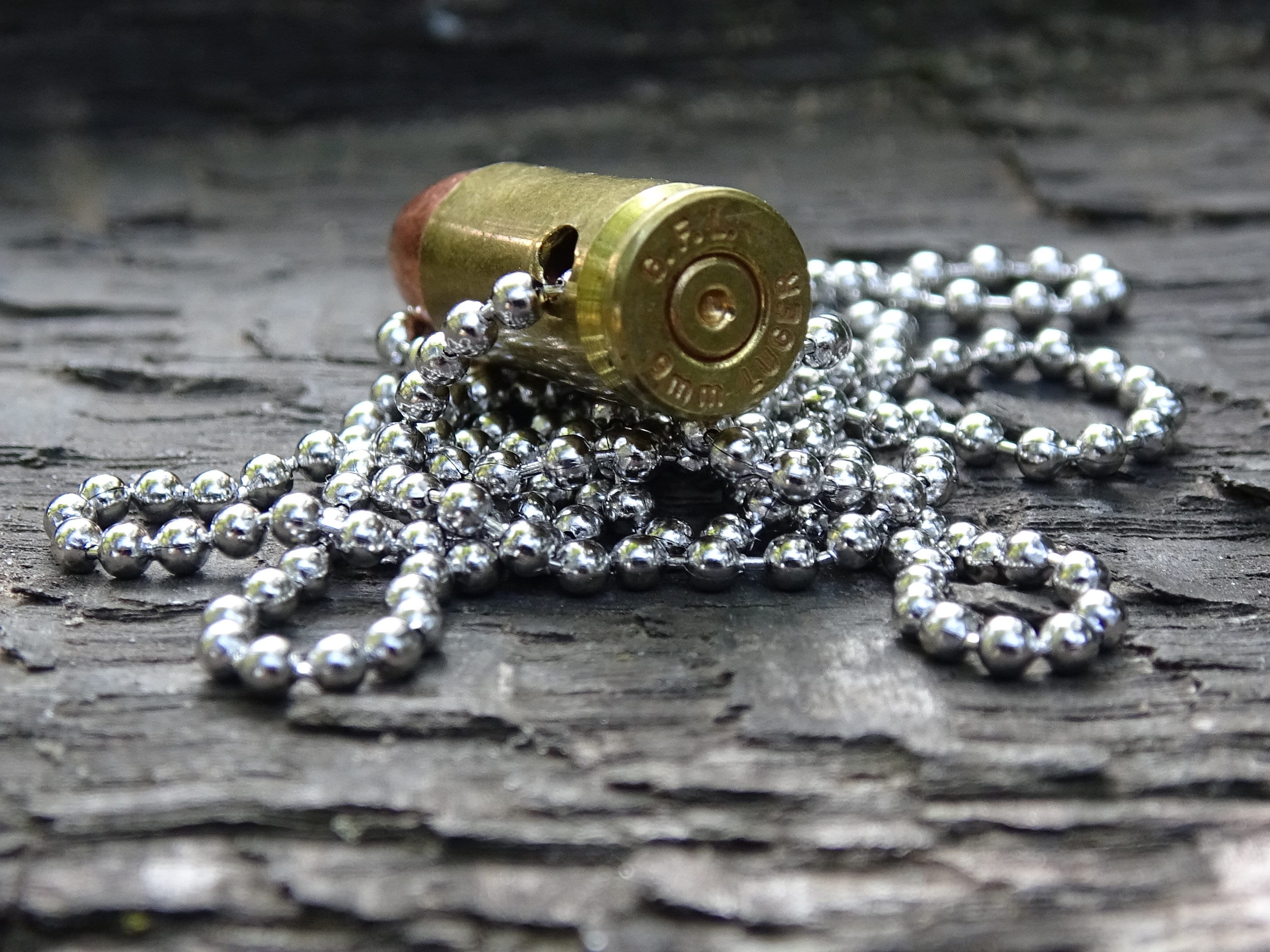 9mm Bullet Necklace Brass 115gn FMJ (etsy image id: 5064315205)