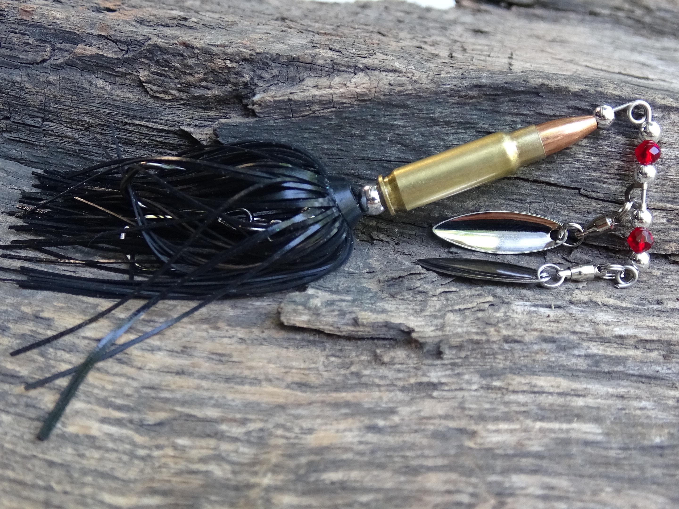 5.7 x 28 bullet bass fishing lure black red __etsy:8073284108
